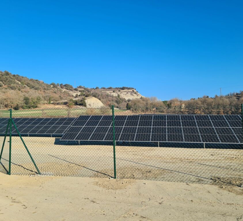 Millorem la seguretat: tancament a un parc solar